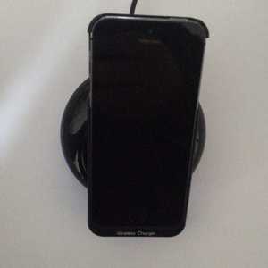 WPC Qi Fast Charge half Stand