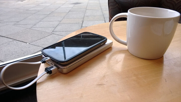 Portable Wireless Charger Sophisticated and User-Friendly Tool